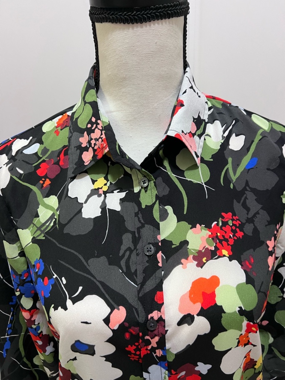 NWOT Banana Republic Dillon Shirt |  button down silky blouse sz S - Picture 3 of 9